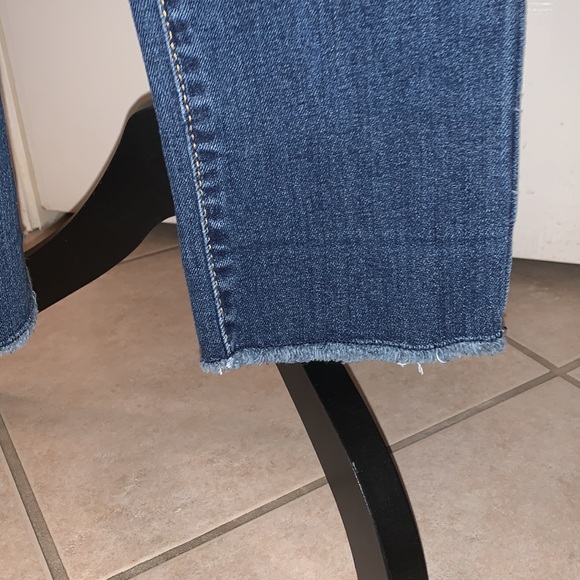 Kids high rise levi’s - Picture 3 of 3